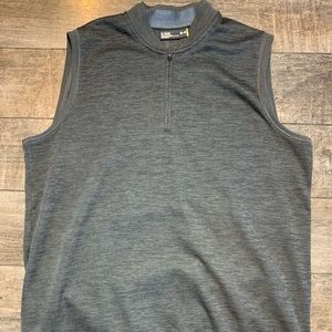 Under armour golf vest.  XL